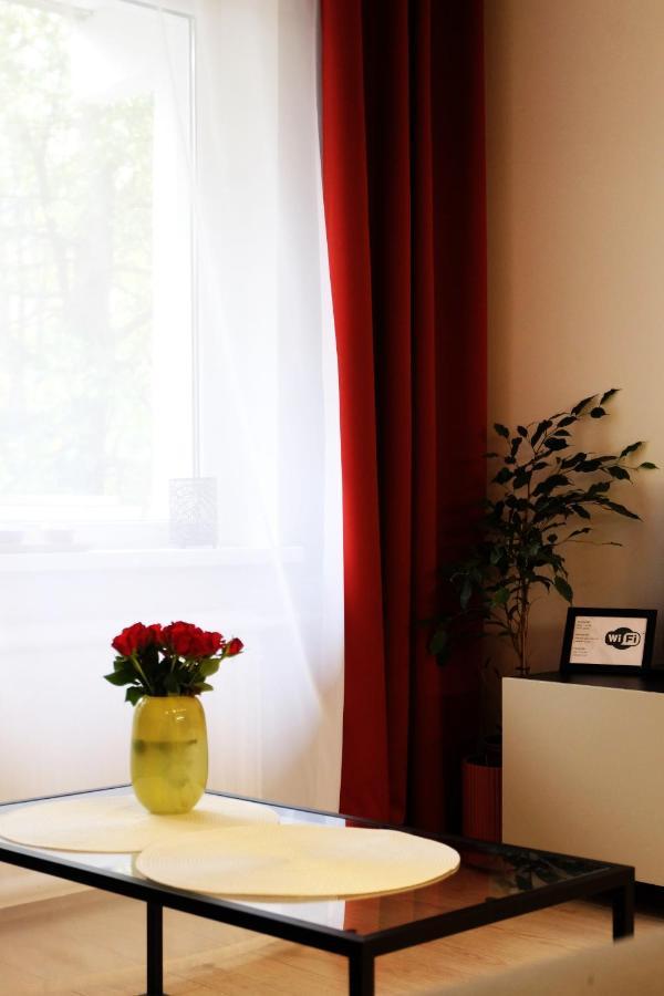 Jaukus Koko Butas 1 Aukste Appartement Kaunas Buitenkant foto